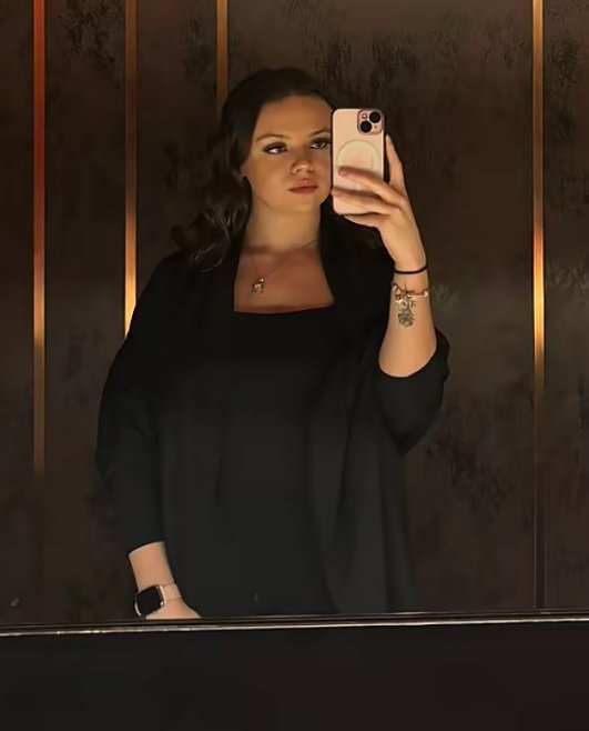 More pics of my german slut coworkers | Mehr Bilder von meinen Arbeitskolleginnen #vsDopiV7