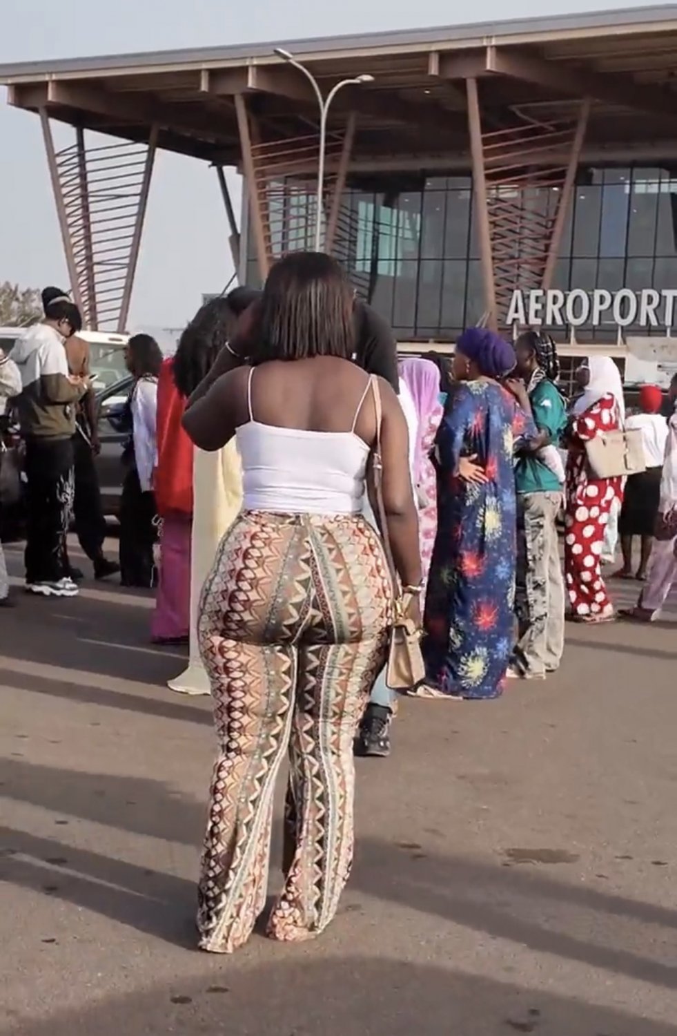 Only in Ghana!🇬🇭 #FjE5efpL